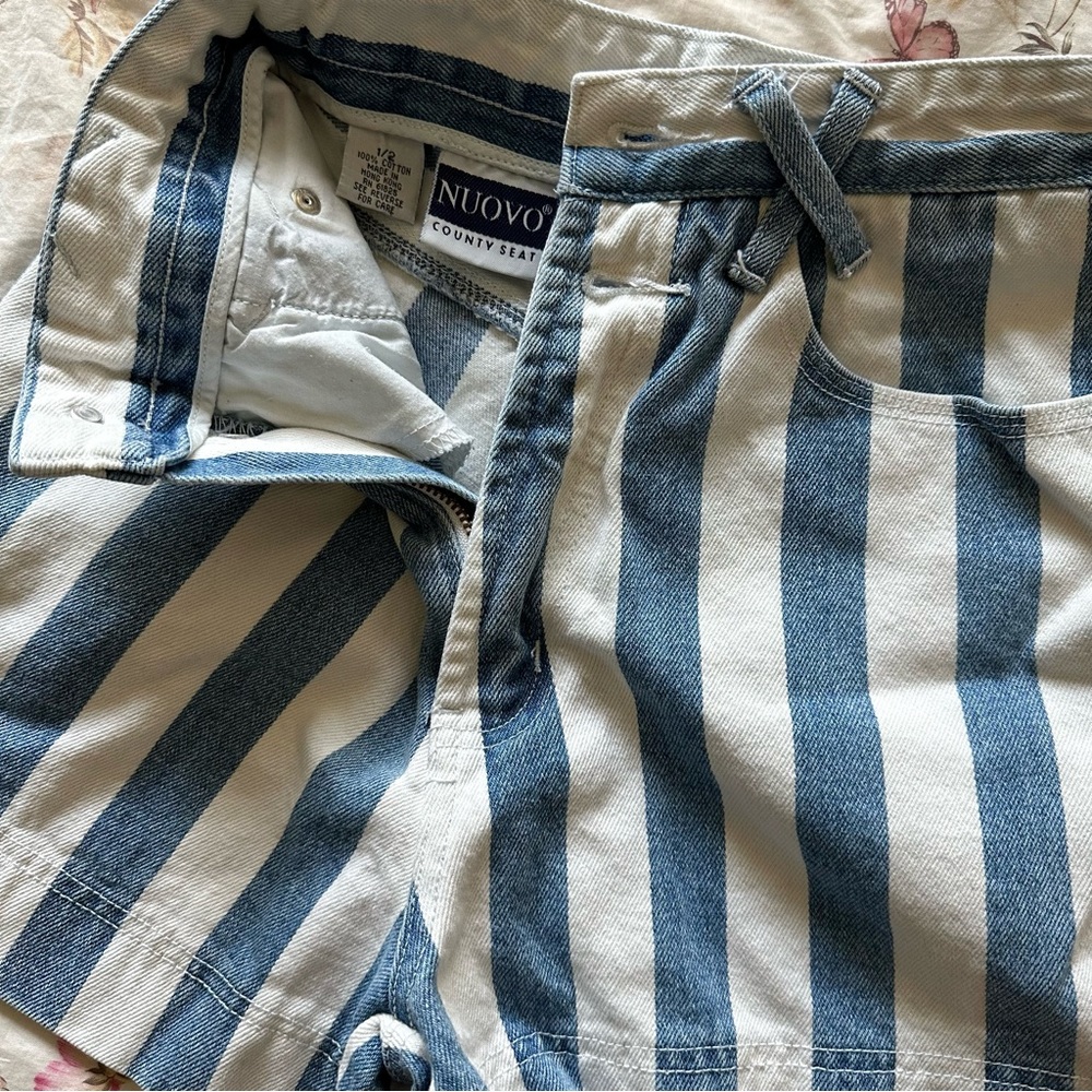 vintage 90s novo country seat preppy blue & white stripe denim shorts / size 1/2 - Picture 3 of 4